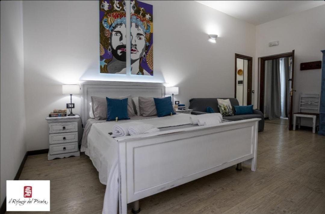 Il Rifugio Del Pirata Apartment Трапани Екстериор снимка