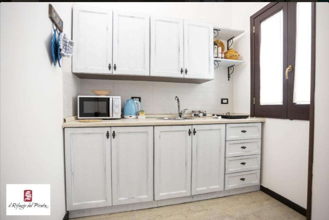 Il Rifugio Del Pirata Apartment Трапани Екстериор снимка