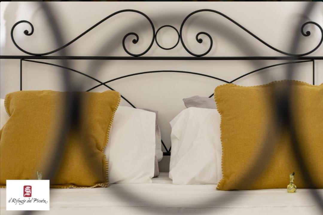 Il Rifugio Del Pirata Apartment Трапани Екстериор снимка
